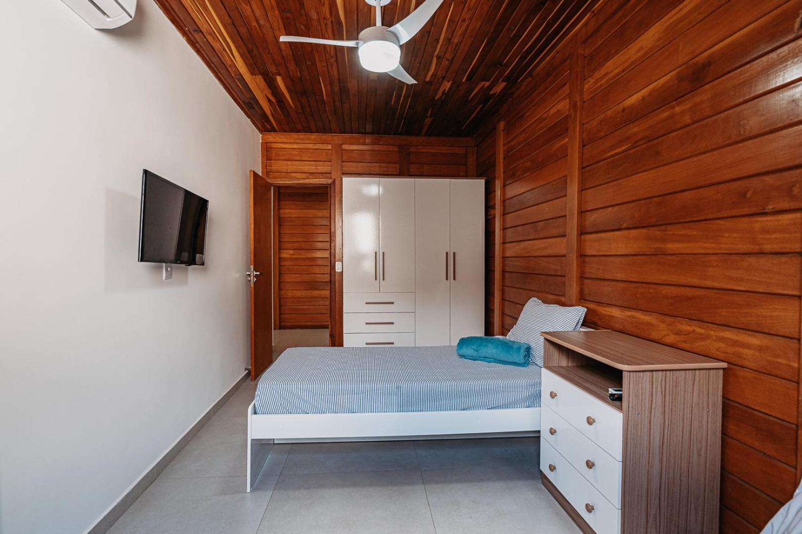 Casadecastelhanos, Quadra Do Mar De Castelhanos, 4 Suites Com Ar, Churrasqueira, Piscina, Hidromassagem, Cozinha Integrada Gourmet Ideal Para Familia E Amigos Anchieta  Exterior foto